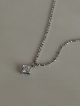 Load image into Gallery viewer, Kristen Necklace