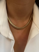 Load image into Gallery viewer, Herringbone Chain (8mm)