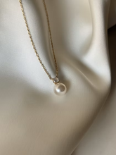 Load image into Gallery viewer, Tracey