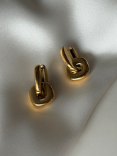 Load image into Gallery viewer, Fiji (SS)