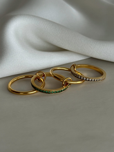 Load image into Gallery viewer, Sixtine
