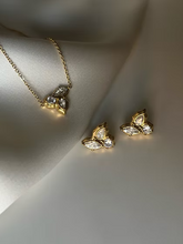 Load image into Gallery viewer, Saffron Necklace
