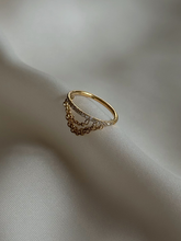 Load image into Gallery viewer, Conch With Chain (SS)
