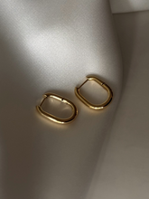 Load image into Gallery viewer, Luna (SS)
