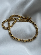 Load image into Gallery viewer, Jackie
