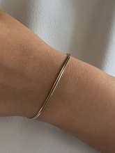 Load image into Gallery viewer, Zora
