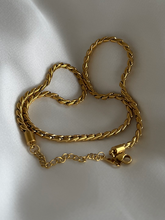 Load image into Gallery viewer, Faustine Necklace
