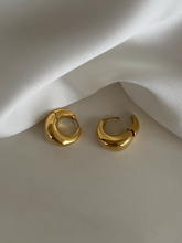 Load image into Gallery viewer, Titania (SS)
