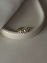 Load image into Gallery viewer, Bronte
